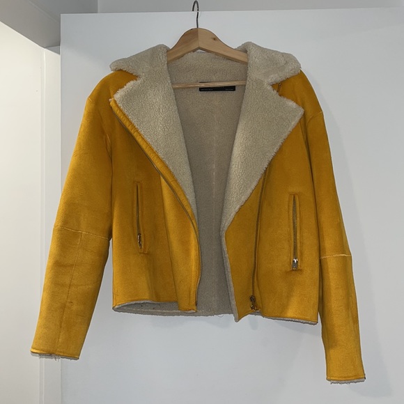 Zara yellow sherpa, suede jacket - Picture 2 of 2